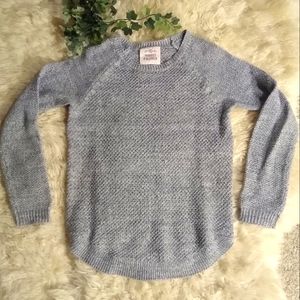 Perfect pullover knit sweater size L